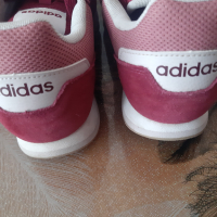 Дамски маратонки Adidas , снимка 4 - Маратонки - 44761371