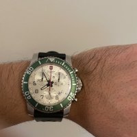 Швейцарски часовник Victorinox Maverick, снимка 4 - Мъжки - 39280423