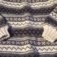 Детски плетен пуловер, снимка 1 - Детски пуловери и жилетки - 41352652