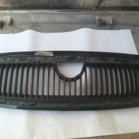 Решетка предна Skoda Fabia 04-07г, снимка 1 - Части - 38742640