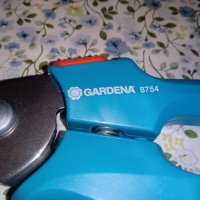 Продавам градинарски ножици Gardena. Made in Germany., снимка 3 - Градински инструменти - 42656694