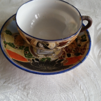 Много стара чашка за кафе, костен порцелан, снимка 1 - Други ценни предмети - 44602476