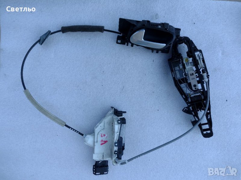 Задна лява брава комплект пежо 301, снимка 1