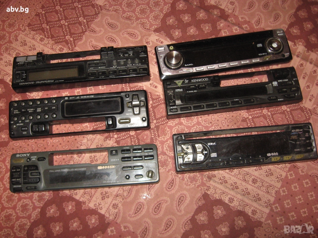панели за авторадио касетофони и плеъри, снимка 1
