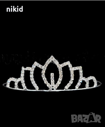 сребриста корона диадема тип лале с камъчета тиара дамска детска, снимка 1