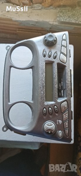 Оригинален радиокасетофон за Nissan Almera, снимка 1