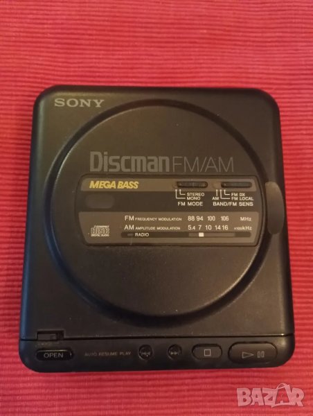 Ретро дискмен SONY D T 24 с FM радио, CD плеар 1991 г. , снимка 1