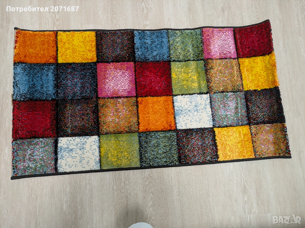 Нов килим с квадратни фигури 110-60 см, снимка 1