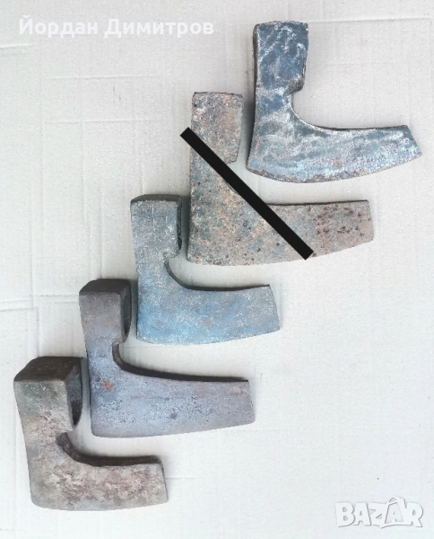 стари брадви , снимка 1