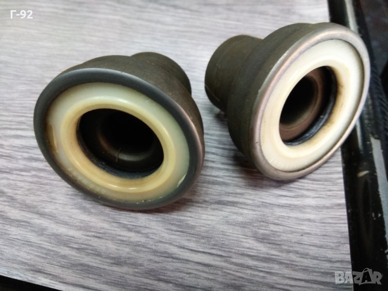 251407077=3652201,**NEU**LEMFÖRDER**T 3 **Тампон, носач (горен)**05.1979-07.1992, снимка 1