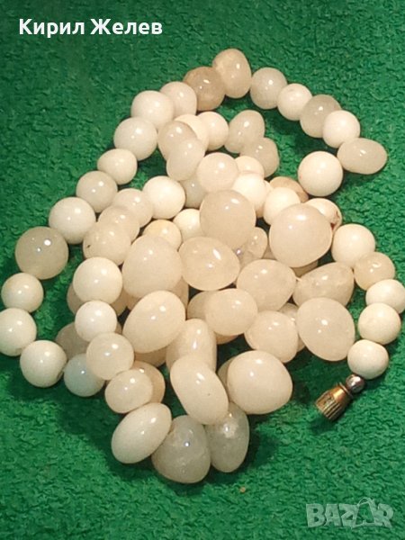 АРТ КОЛИЕ от МЛЕЧЕН БЯЛ КВАРЦ ПОЛУСКЪПОЦЕНЕН КАМЪК РЪЧНО НАНИЗАНО 16561, снимка 1