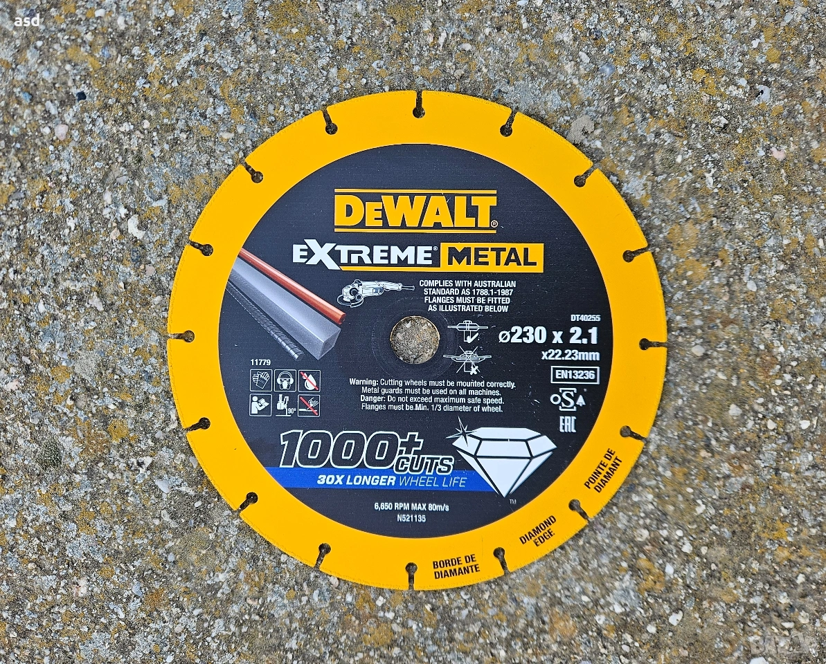 Диамантен диск за рязане на метал DeWALT DT40255, 230 x 22.23 x 2.1 мм, снимка 1