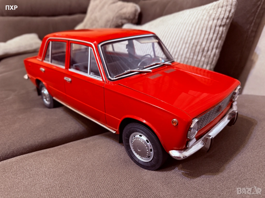 Макет ”Жигули - ВАЗ 2101 - 1:8” от Списания сглоби Жигули, снимка 1