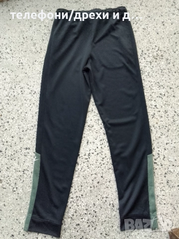 Оригинален анцунг Nike (S), снимка 2 - Спортни дрехи, екипи - 52590225