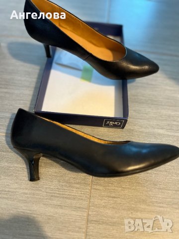 Елегантни кожени обувки