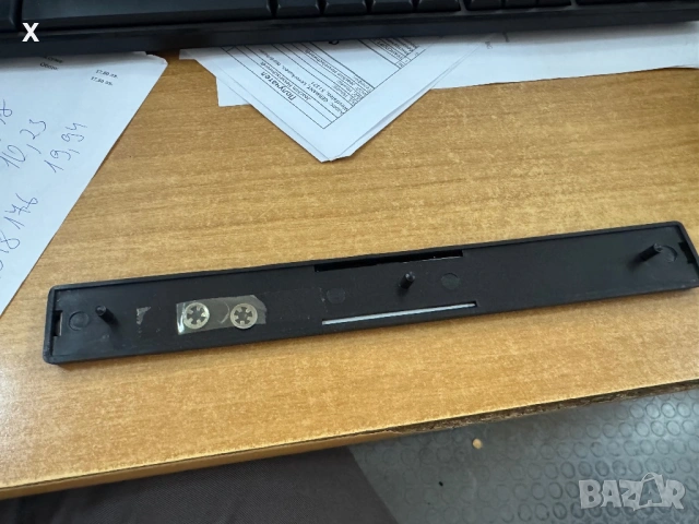 ЗАДНА ЕМБЛЕМА ВАЗ ЛАДА 1500 НОВА ОРИГИНАЛНА 2106-8212204, снимка 2 - Части - 49114200