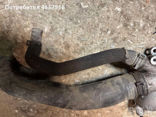 Гумено водно съединение Ауди Audi A8 D4 H4 6.3 W12 500ps. само за 40лв. 4h0121104f