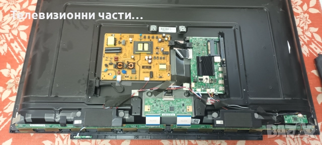 Toshiba 43UA2D63DG със счупен екран VES430QNDH-N2-N53 PT430GT02-1/17IPS72 170818R4/17MB185 180721R2A, снимка 3 - Части и Платки - 51512060