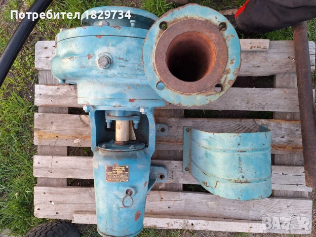 Напорна помпа , снимка 3 - Водни помпи - 53052632