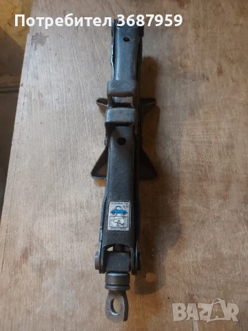 Крикове за леки и товарни автомобили 