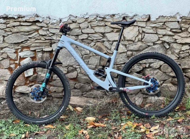 Santa Cruz Brosnon C L размер 2020 ТОП състояние!, снимка 3 - Велосипеди - 52579044