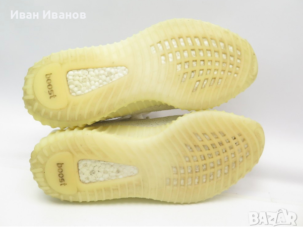 оригинални маратонки  Adidas Yeezy Boost 350 V2 Cream White Triple Core  номер 44 -45 1/3  , снимка 4 - Маратонки - 36289660