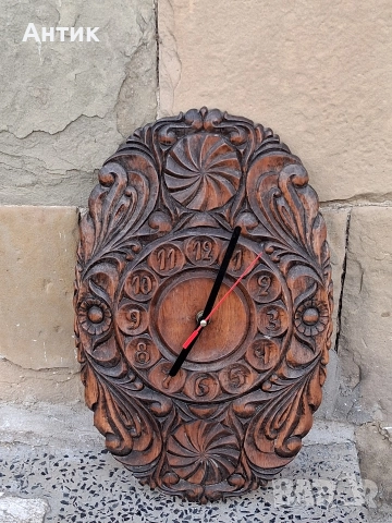 Много Красив Антикварен Стенен Часовник Дърворезба от Соца, снимка 5 - Стенни часовници - 52708366