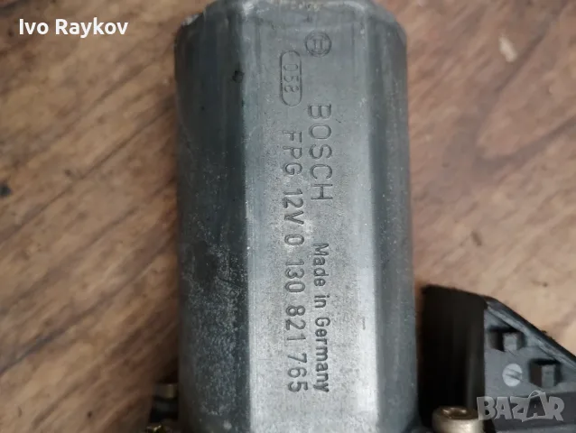 Мотор стъклоповдигач, Audi A4, 2000-2005г , 0130821765, снимка 5 - Части - 56334040