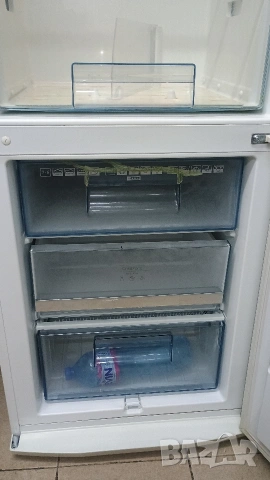 Хладилник с фризер AEG Electrolux, снимка 6 - Хладилници - 53314980