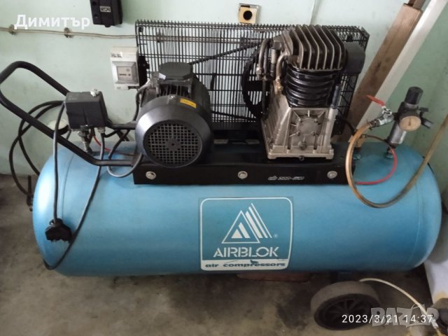 Компресор за сгъстен въздух , снимка 1 - Други машини и части - 41446891