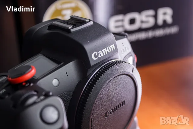 Canon EOS R + оригинален Battery Grip + 3 батерии + RF 50mm f/1.8, снимка 9 - Фотоапарати - 56324140