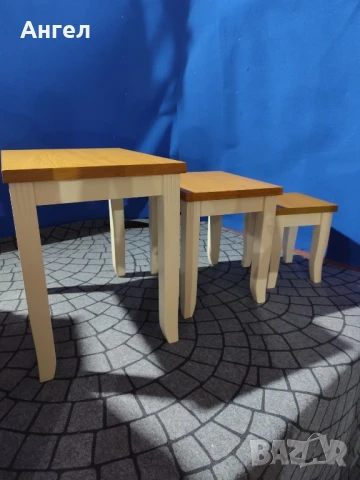 Помощни холни маси комплект нов внос от Англия 