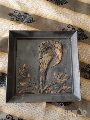 Декорация за стена