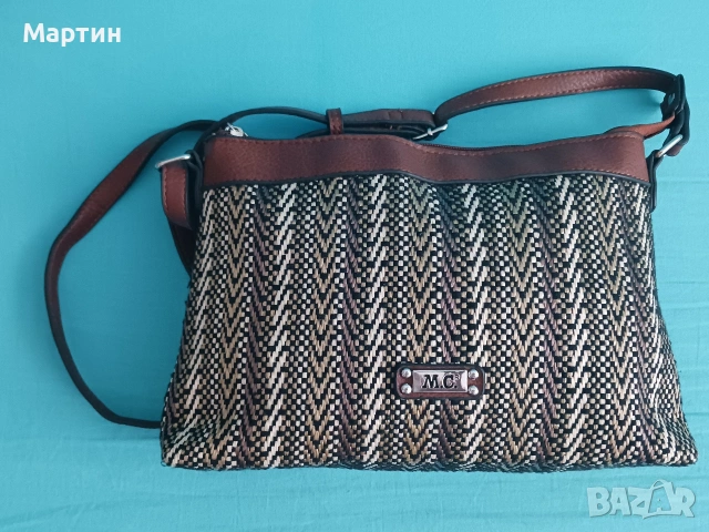 Дамска чантичка, снимка 4 - Чанти - 53538596