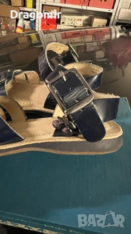 Детски обувки - номер 30 - NIKE, H&M, NEXT - малко употребявани, снимка 14 - Детски обувки - 53599031