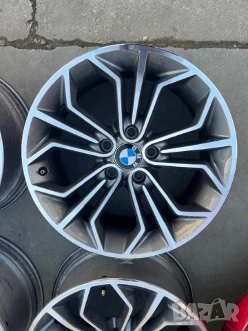 Оригинални BMW 18” /Style 323/, снимка 4 - Гуми и джанти - 53088912
