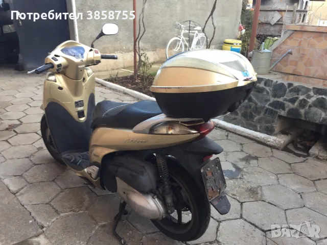 Honda Sh 300i на части!, снимка 4 - Мотоциклети и мототехника - 49847799