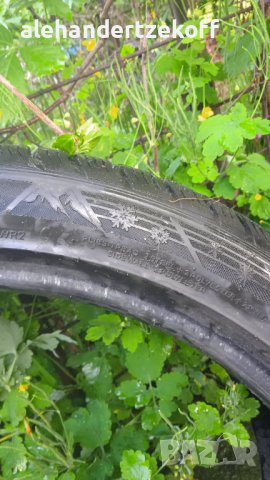 Зимна гума Hankook 245/40/20 99W, снимка 3 - Гуми и джанти - 40938381