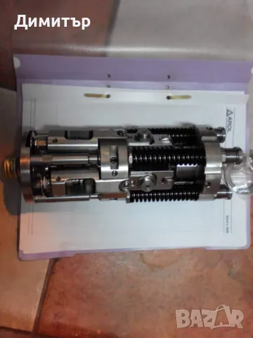 Затваряща глава за алуминиеви капачки AROL, снимка 6 - Други машини и части - 39165358