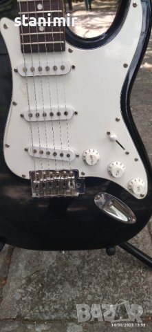 Китара тип Fender Stratocaster , снимка 5 - Китари - 41853824
