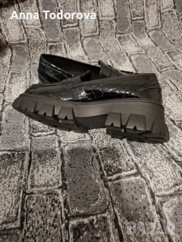 Обувки, снимка 2 - Дамски ежедневни обувки - 51628159