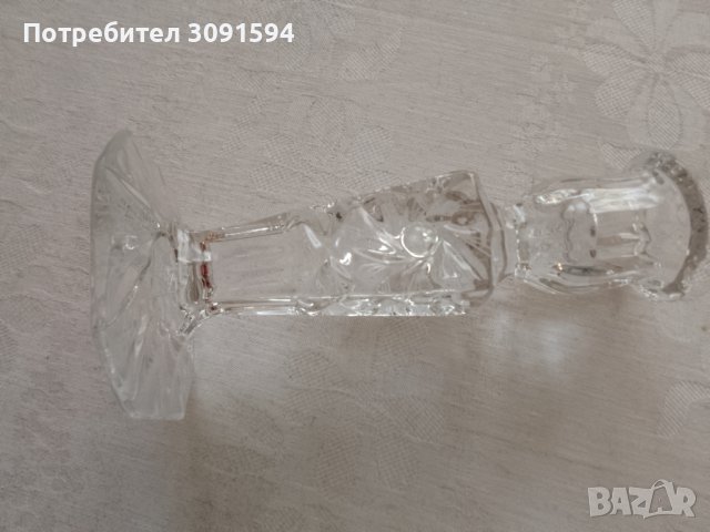 кристален свещник има малка люспа , снимка 4 - Антикварни и старинни предмети - 44422355