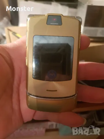 Motorola V3i  Dolce &Gabbana  Gold, снимка 2 - Motorola - 50424671