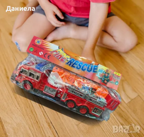 Пожарна кола с разтегаема стълба 