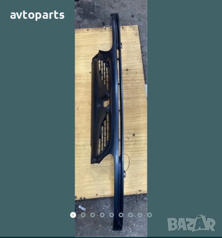 Renaula laguna 1998година Маска под преден капак