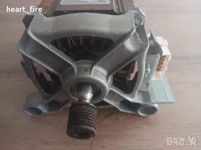 Електромотор/двигател за пералня Whirlpool, снимка 2 - Перални - 51873532