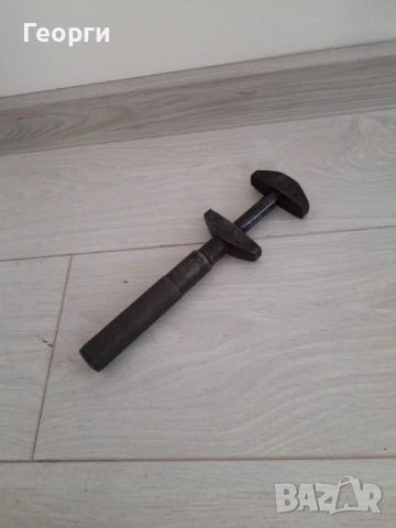 Френски раздвижен ключ