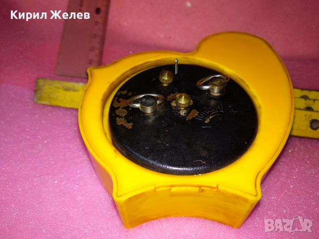 SLAVA MADE in USSR Стар КОЛЕКЦИОНЕРСКИ РУСКИ БУДИЛНИК МЕХАНИЧЕН НАСТОЛЕН ЧАСОВНИК СЛАВА СССР 42810, снимка 7 - Антикварни и старинни предмети - 44536176