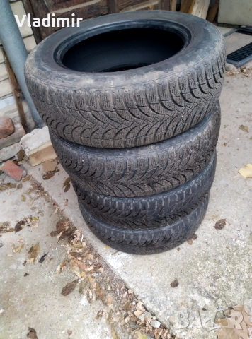 Зимни гуми 215 60 16 за 100 лв, снимка 6 - Гуми и джанти - 52536405
