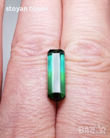 Великолепен двуцветен индиголит турмалин с VS чистота 5.55кт! Нов!, снимка 13 - Други - 50659351